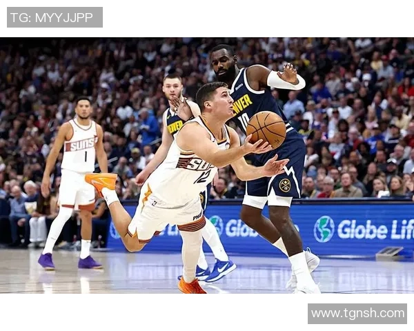 控卫精彩突破吸引包夹助攻 PJ-华盛顿弧顶三分命中帮助球队稳住局面 控卫精彩突破吸引包夹助攻 PJ-华盛顿弧顶三分命中帮助球队稳住局面